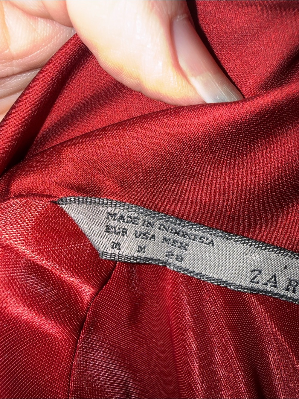 Zara Basic Sleeveless Mock 3 Button Closure Neck Midi Pleated Dress in Deep Red - Picture 12 of 12